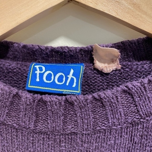 Rare VTG DISNEY Winnie the Pooh Autumn Leaves Scarf Knit Sweater 90s Purple - Picture 2 of 4